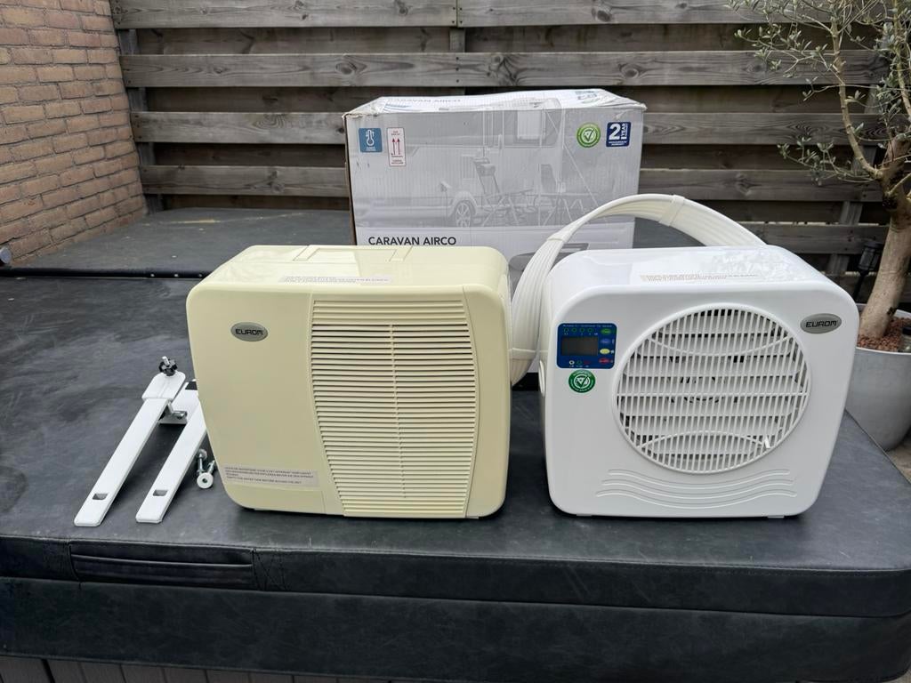 Bijna nieuwe Eurom Ac2401 caravan airco compleet in doos, Caravans en Kamperen, Caravan accessoires, Ophalen of Verzenden, Zo goed als nieuw