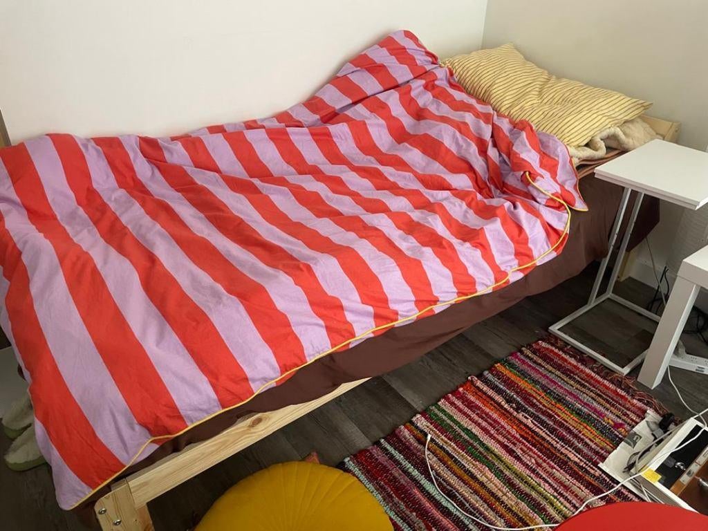 IKEA NEIDEN Bed + BMM Ortho Medic Matras (90x200), Ophalen, 90 cm, Eenpersoons, Bruin