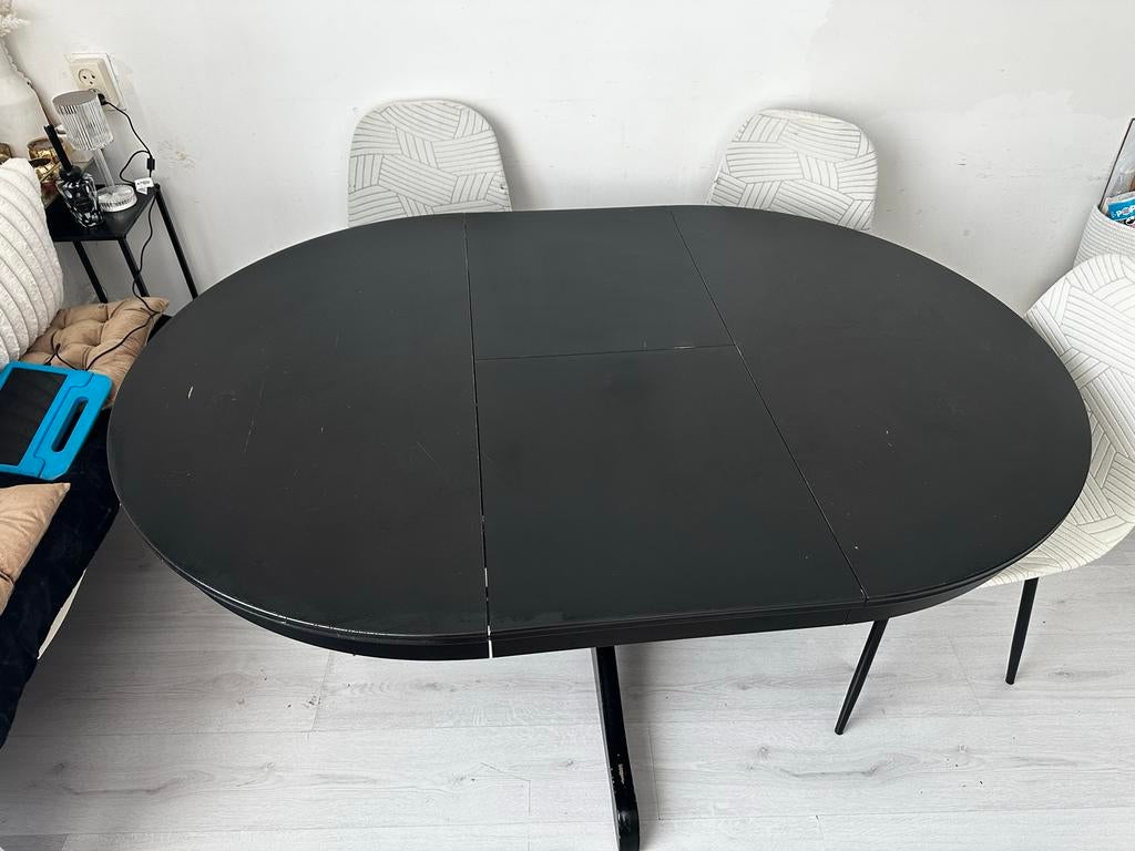 Zwarte uitschuifbare eettafel (IKEA), Gebruikt, 100 tot 150 cm, Ophalen of Verzenden, 150 tot 200 cm