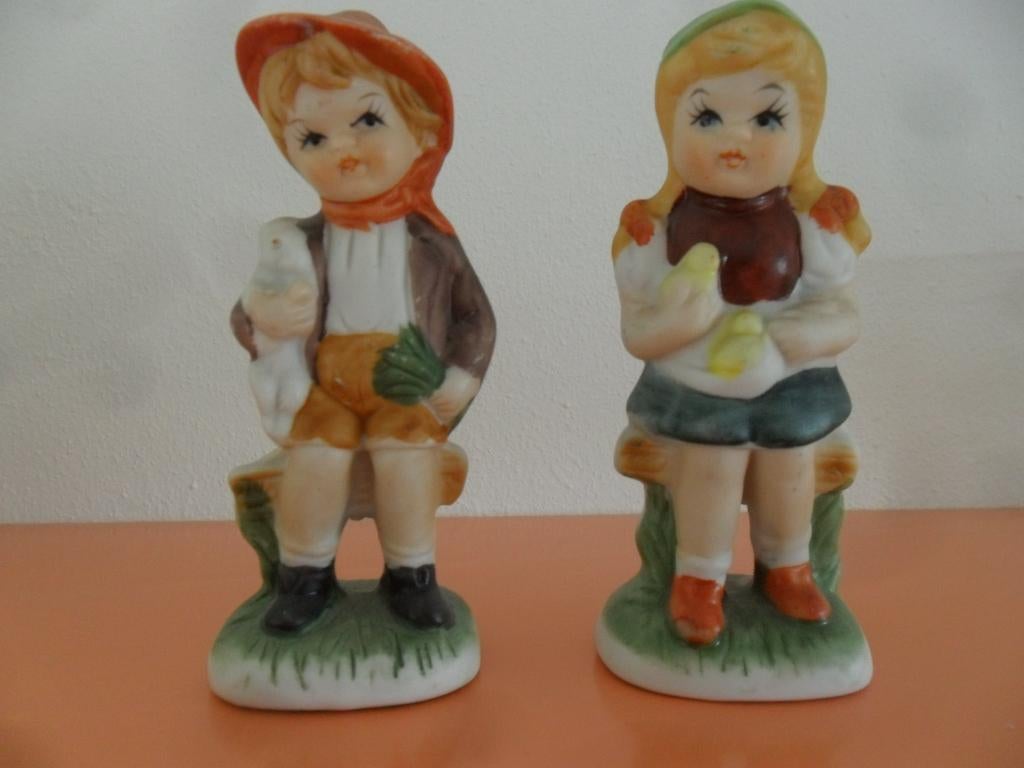 Twee folklore beeldjes, Verzamelen, Beelden en Beeldjes, Ophalen of Verzenden, Zo goed als nieuw, Overige typen