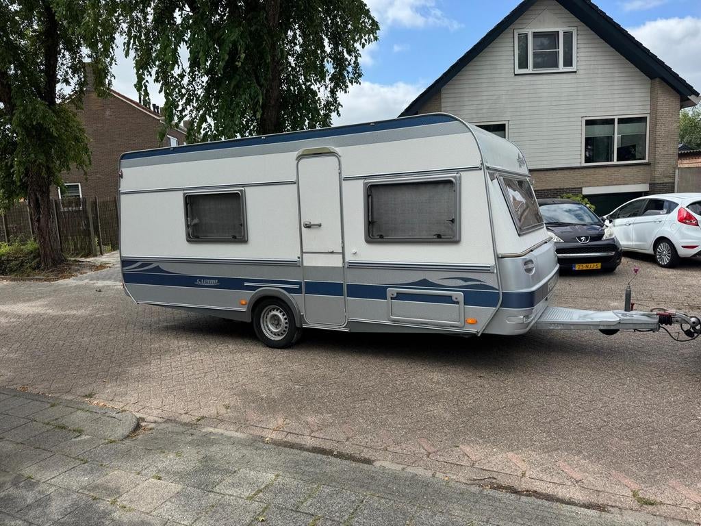 Fendt 490 TKM caravan met 5 slaapplaatsen, Rondzit, Dwars-stapelbed, Particulier, Fendt