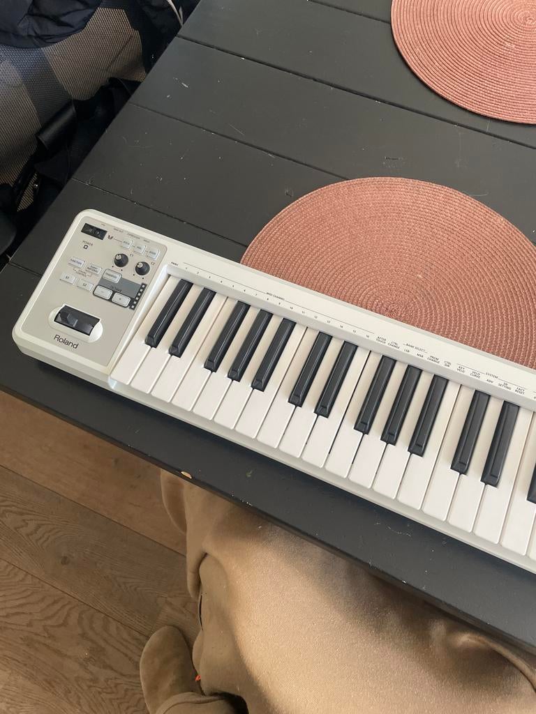 Roland A-49 MIDI Keyboard Controller - Zo goed als nieuw, 49 toetsen, Roland, Midi-aansluiting, Ophalen of Verzenden
