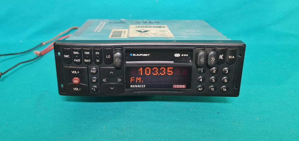 Renault g5 Blaupunkt casssette receiver, Auto diversen, Autoradio's, Ophalen of Verzenden, Zo goed als nieuw