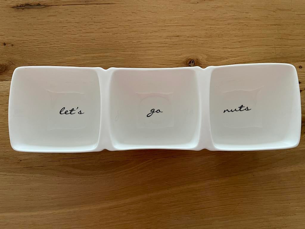 Riviera Maison nuts/noten schaaltje wit ZGAN!!!, Ophalen of Verzenden, Zo goed als nieuw, Overige stijlen, Schaal of Schalen