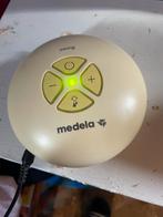 Medela Swing borstkolf met adapter, Ophalen of Verzenden, Gebruikt