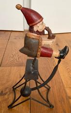 Oude houten/metalen schommelende kabouter met pijp, Ophalen of Verzenden
