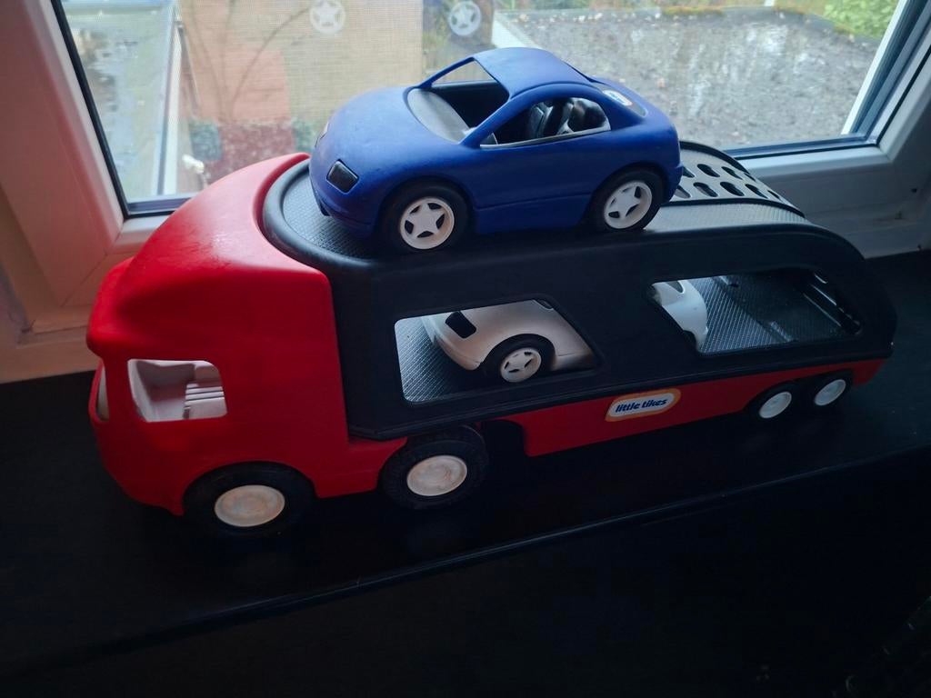 Little Tikes speelgoed vrachtwagen met 2 auto's, Kinderen en Baby's, Ophalen of Verzenden, Gebruikt