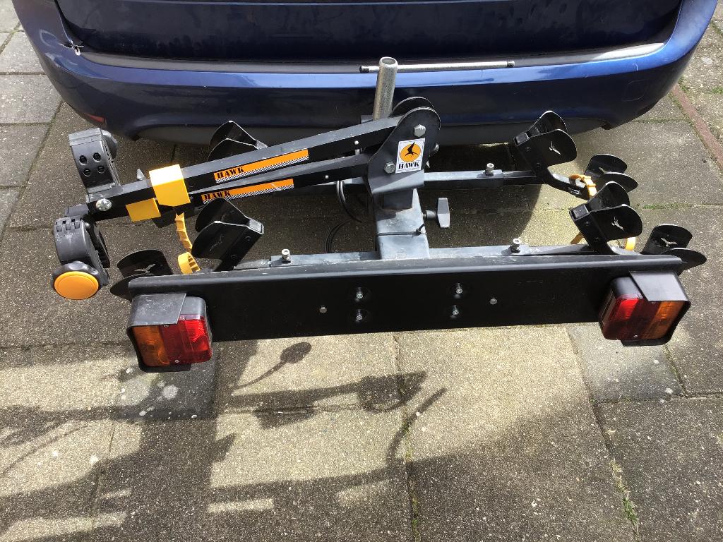 Fietsendrager Hawk, Ophalen, 2 fietsen, Zo goed als nieuw, Trekhaakdrager