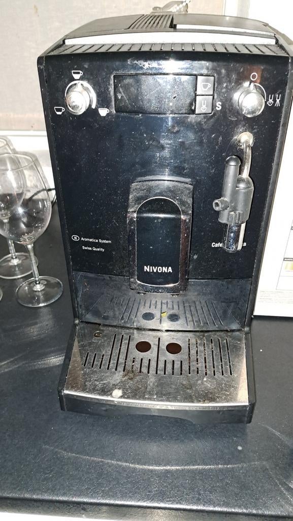 Nivona CafeRomatica koffiemachine, Gebruikt, Koffiemachine, 4 tot 10 kopjes, Afneembaar waterreservoir