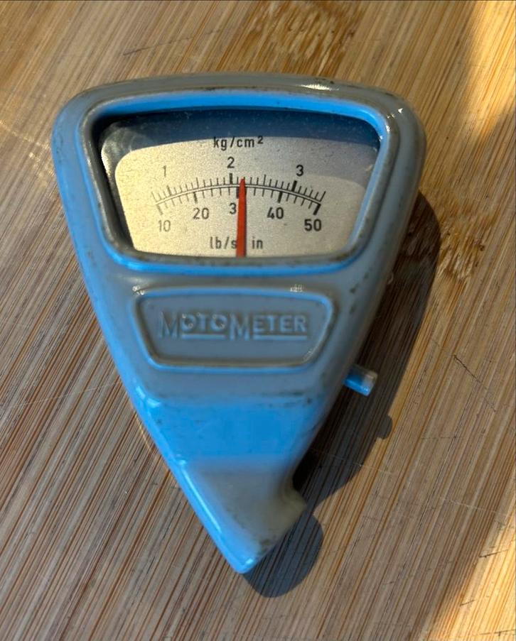 Vintage MotoMeter bandenspanningsmeter met originele doos, Auto-onderdelen, Overige Auto-onderdelen, Oldtimer onderdelen, Gebruikt
