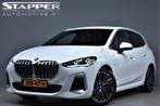 BMW 2 Serie Active Tourer 218i 136pk M-Sport Automaat 1e Eig, 136 pk, Gebruikt, Euro 6, Lichtsensor