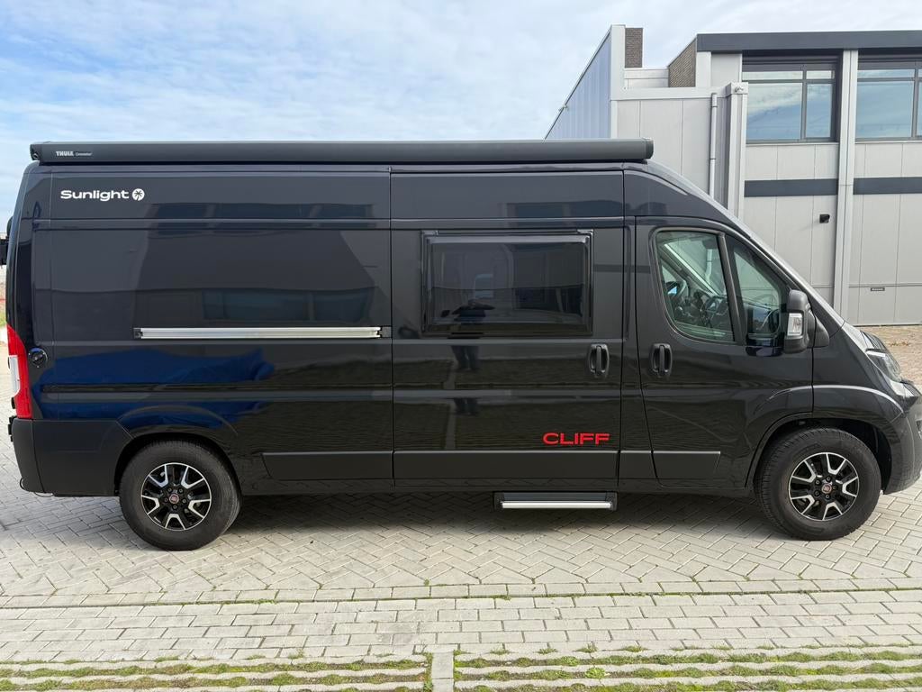 Sunlight Cliff Adventure 601 1eEig 2023 Van’n Bike Nwst, Buscamper of Camperbus, Sunlight, Ringverwarming, Fiat