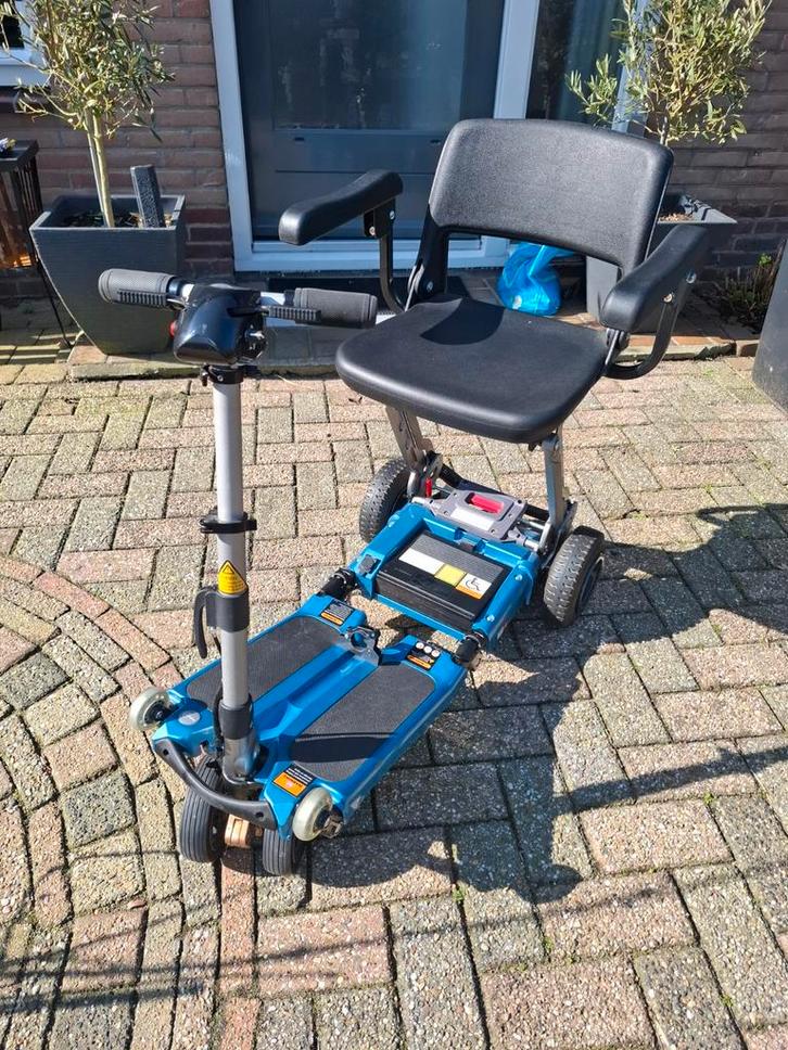 Inklapbare scootmobiel LUGGIE, Diversen, Brommobielen en Scootmobielen, Zo goed als nieuw, 10 km/u of minder, Ophalen
