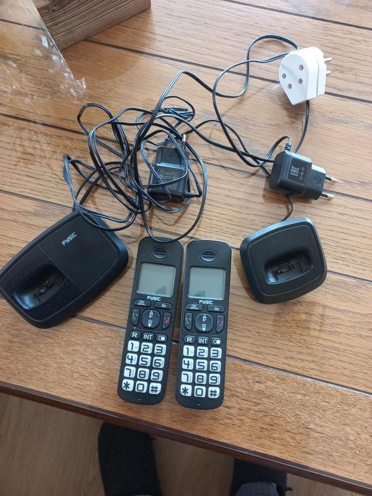 Fysic senioren DECT telefoonset met 2 handsets, Telecommunicatie, Vaste telefoons | Handsets en Draadloos, Gebruikt, 2 handsets