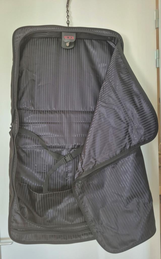 Tumi Pakkentas - Gebruikt en in zeer goede staat, 30 cm of meer, Gebruikt, Zwart, 55 tot 75 cm