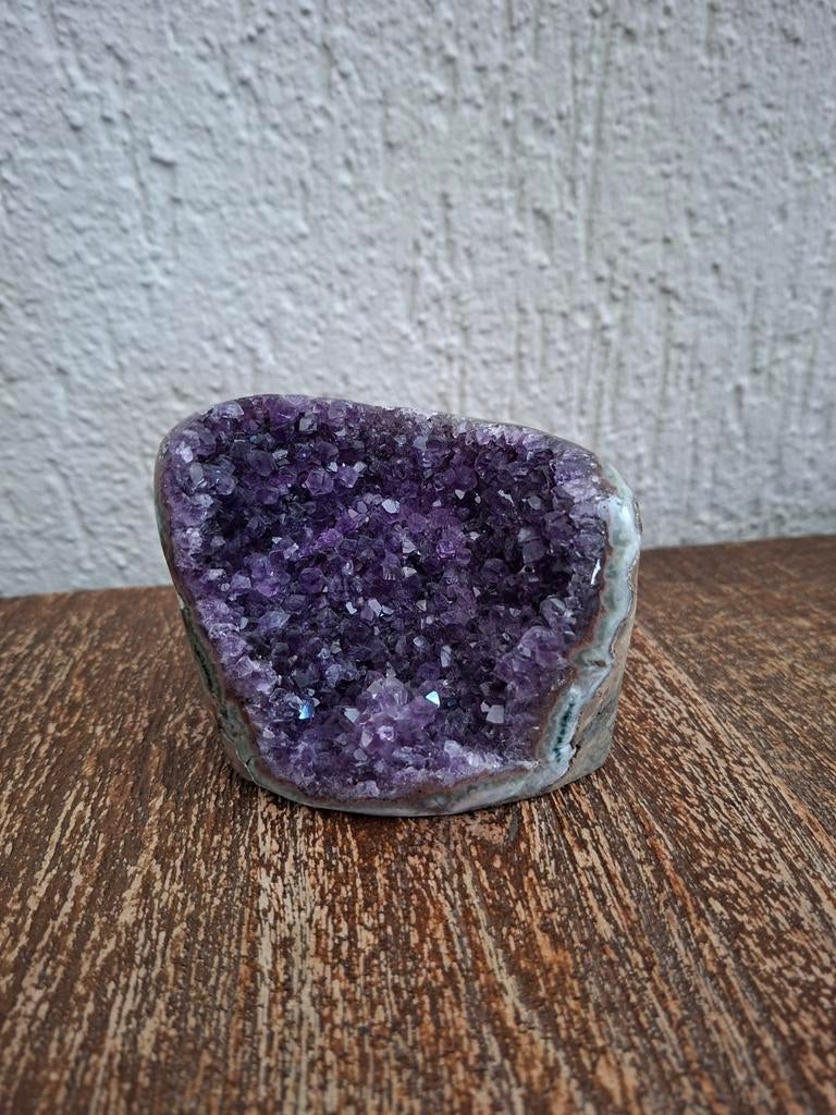 Amethist op standvlak, Ophalen