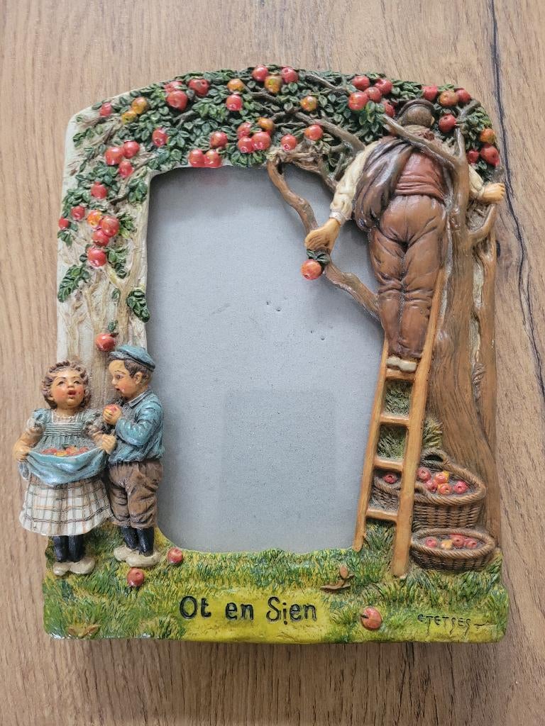 Niet beschadigd, een prachtig Ot en Sien fotolijstje, Ophalen of Verzenden, Zo goed als nieuw, Overige typen