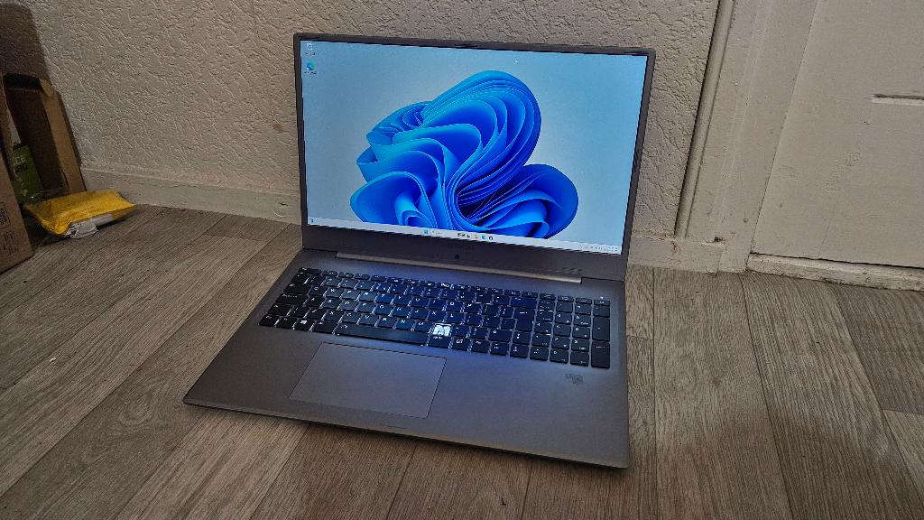 Medion Akoya S17403 [Defect], Ophalen, 2 tot 3 Ghz, 8 GB, Medion