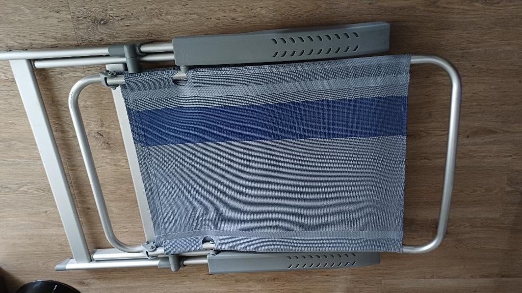 2 camping stoelen UMEFA DYNAMIC + 2 grijze zitkussens, Caravans en Kamperen, Kampeermeubelen, Ophalen, Zo goed als nieuw, Campingstoel