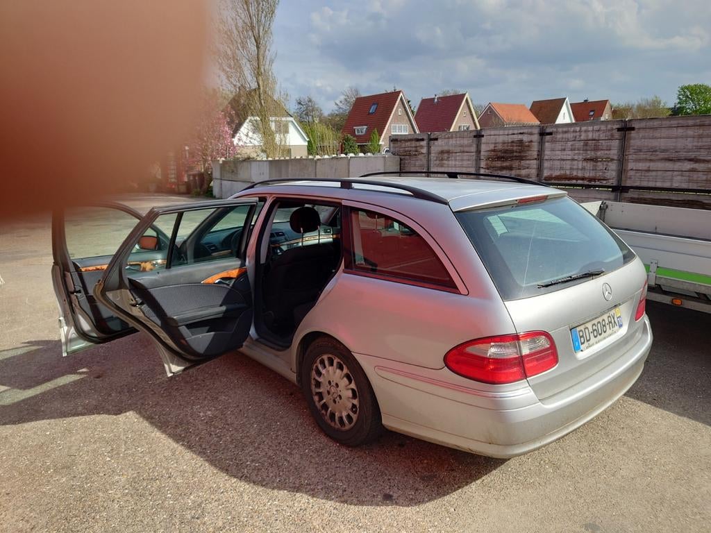 Mercedes E220CDI combi zilvergrijs, Te koop