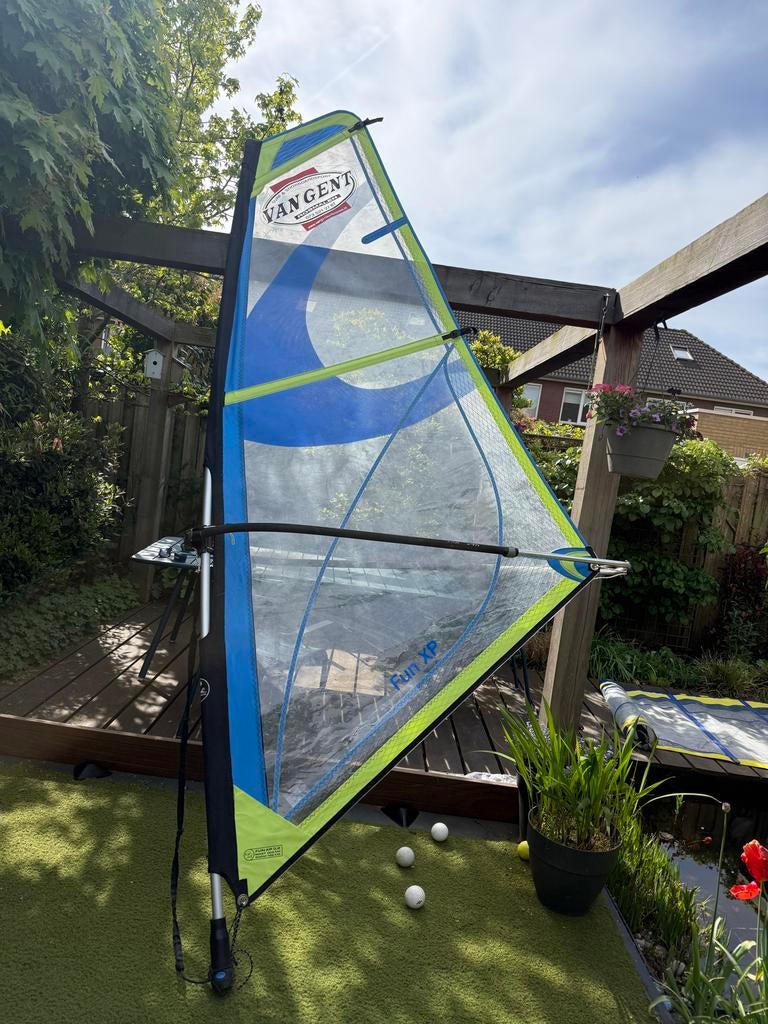Surfzeil 3.2 m² - FUN XP compleet met giek en mast, Watersport en Boten, Windsurfen, Gebruikt, Zeil, Minder dan 5 m², Ophalen