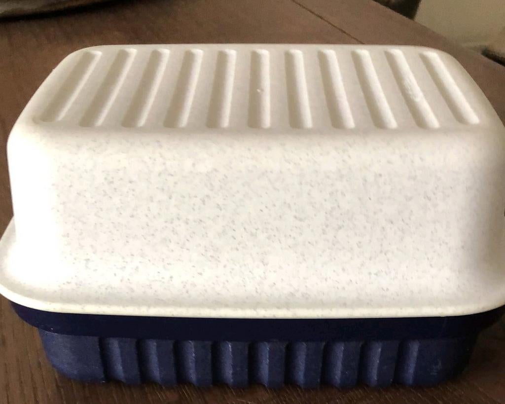 Tupperware Kornuit Kaasdoos / Brooddoos, Ophalen of Verzenden, Gebruikt, Blauw, Bus of Trommel