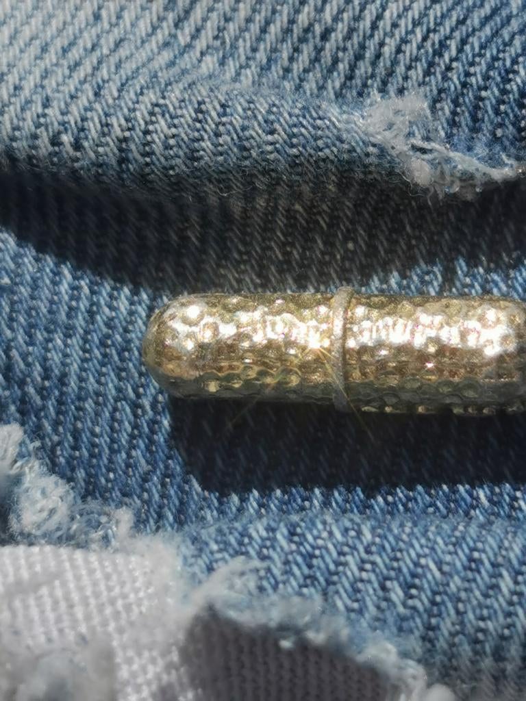 Gouden staafje met gehamerd effect, Sieraden, Tassen en Uiterlijk, Armbanden, Ophalen, Zo goed als nieuw, Met edelsteen, Goud