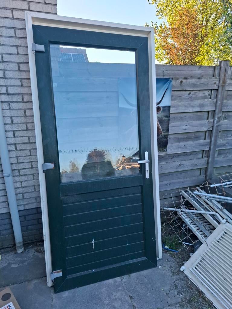 Kunststof kozijn met deur - Crème/Groen (107x220cm), Gebruikt, 215 cm of meer, Buitendeur, Glas