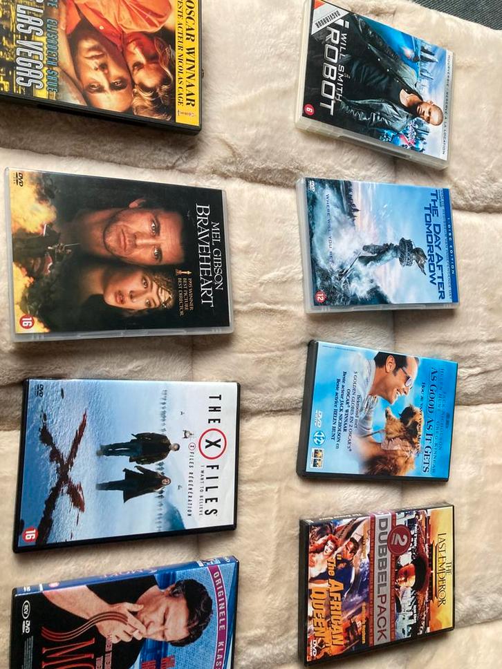 Meer dan 150 DVD’ s met films en documentaires, Cd's en Dvd's, Dvd's | Actie, Zo goed als nieuw, Actiethriller, Boxset, Alle leeftijden