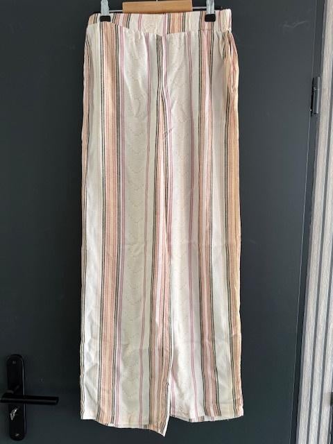 Nettere beige streepjesbroek maat 152 van Geisha, Kinderen en Baby's, Kinderkleding | Maat 152, Broek, Geisha, Meisje, Nieuw