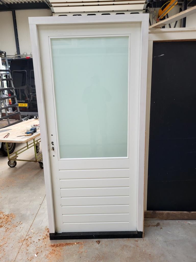 Hardhout deur + kozijn enkel glas opaline melkglas .deur 93, Doe-het-zelf en Verbouw, Kozijnen en Schuifpuien, 75 tot 150 cm, Deurkozijn