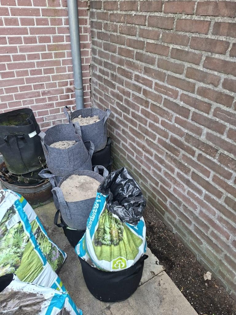 Tuinzand | opvulzand 200-300 liter Gratis op te halen, Tuin en Terras, Ophalen, Zo goed als nieuw, Ophoogzand