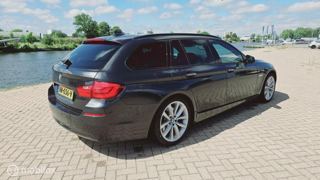 BMW 530 xd Touring High Executive *voll.ond!* zie tekst, Auto's, Euro 5, Gebruikt, 2993 cc, Leder