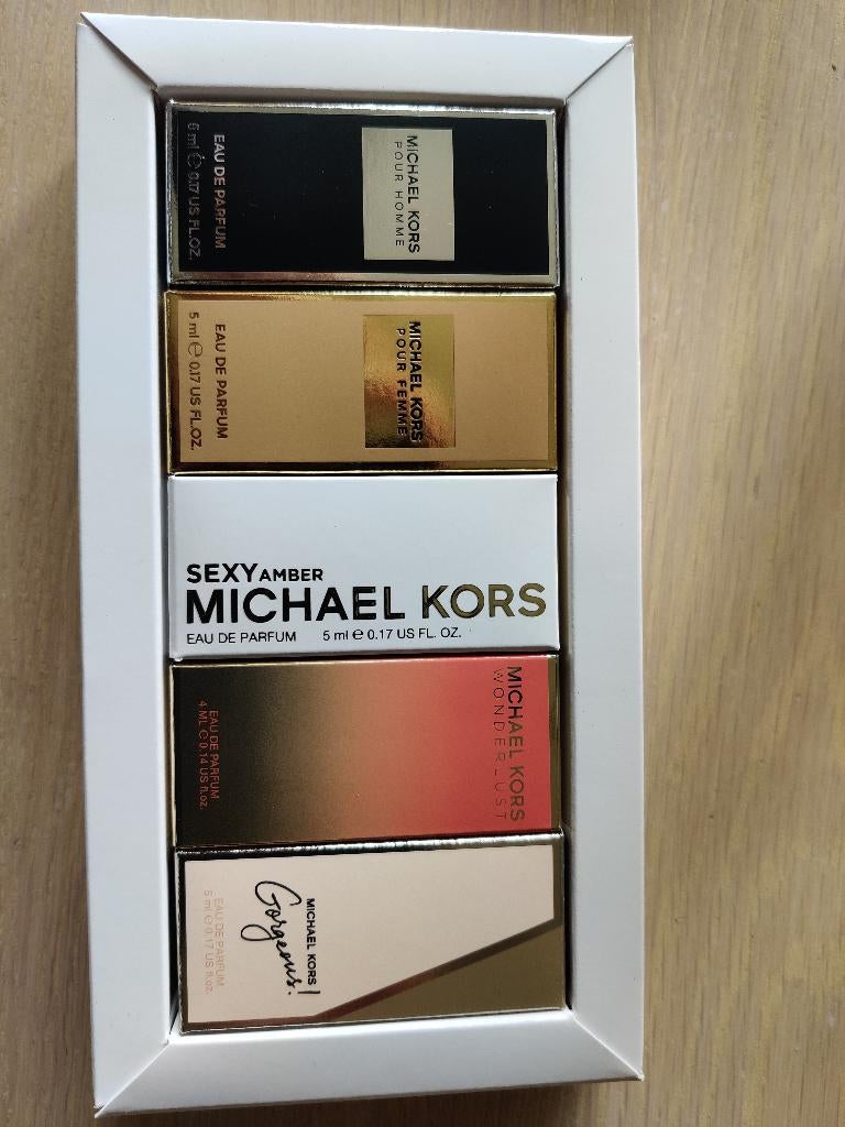 LEGE MINIATUUR PARFUM DOOSJES NIEUW, Verzenden, Nieuw, Miniatuur