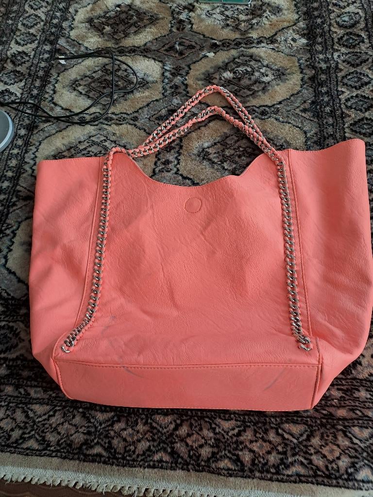 te koop een mooie dames tas   zgan, Sieraden, Tassen en Uiterlijk, Tassen | Damestassen, Ophalen of Verzenden, Zo goed als nieuw