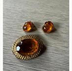 Antieke broche en clips oorbellen met steen uit erfenis, Ophalen of Verzenden, Overige materialen, Broche