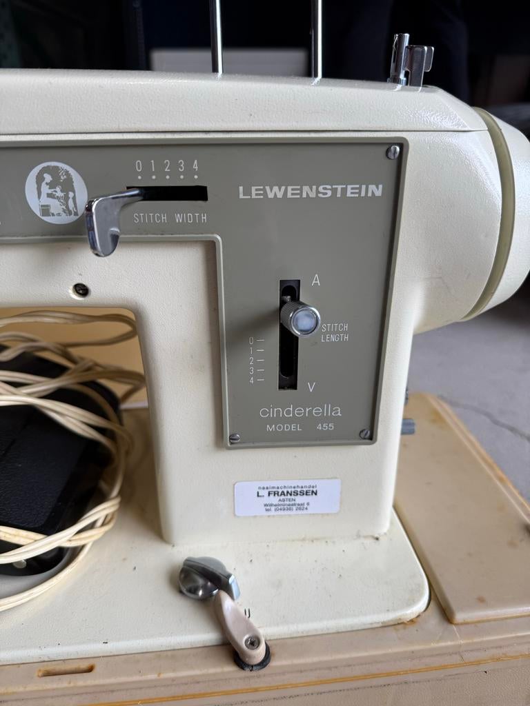 Lewenstein 455 naaimachine, Hobby en Vrije tijd, Naaimachines en Toebehoren, Ophalen, Gebruikt, Naaimachine, Lewenstein