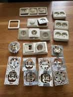 Vintage Stopcontacten en Dimmers, Doe-het-zelf en Verbouw, Elektra en Kabels, Ophalen of Verzenden, Gebruikt, Stopcontact