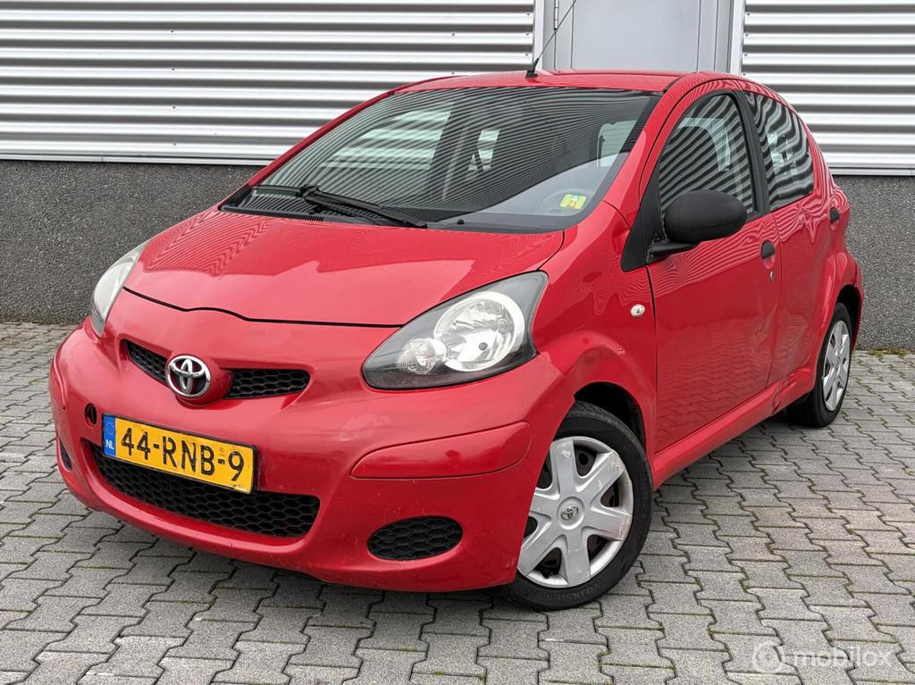Toyota Aygo 1.0-12V Cool, Voorwielaandrijving, Euro 5, Stof, Gebruikt
