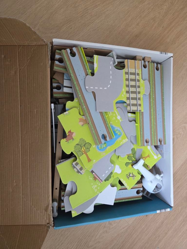 Houten treinbaan met autobaan, Ophalen, Gebruikt