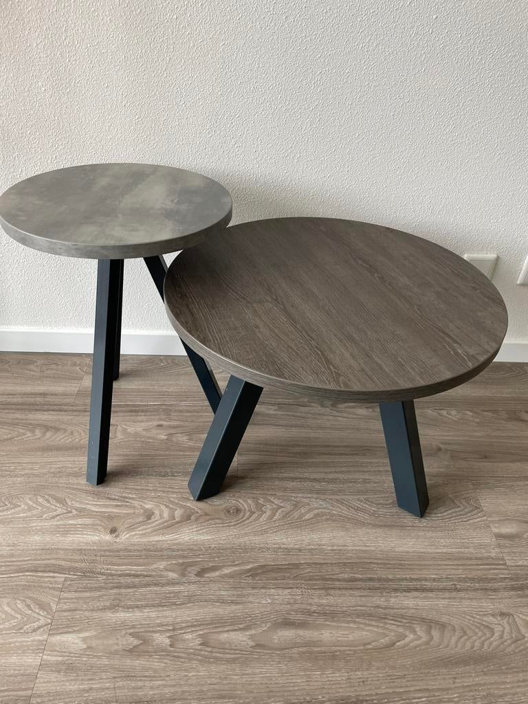 2 tafeltje tafel ronde rond salontafel bijzettafel, Huis en Inrichting, Tafels | Bijzettafels, Ophalen, Rond