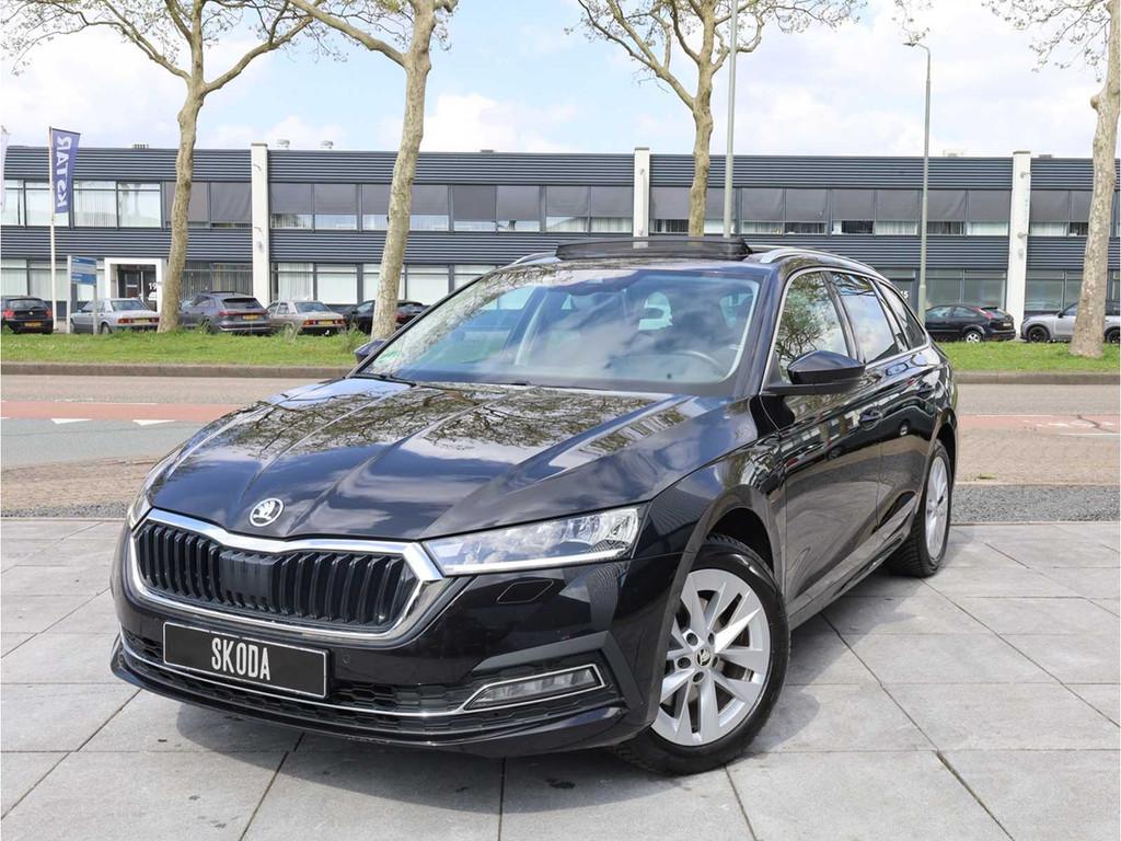 Skoda Octavia Estate iV 1.4 TSI PHEV 204PK Automaat 2023, Automaat, Gebruikt, Hybride Elektrisch/Benzine, Te koop