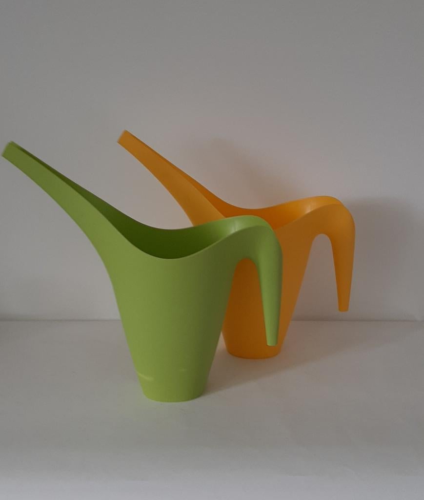 2 fraaie ikea gieters,fraai design, Monika Mulder, Ophalen of Verzenden, Zo goed als nieuw, Kunststof