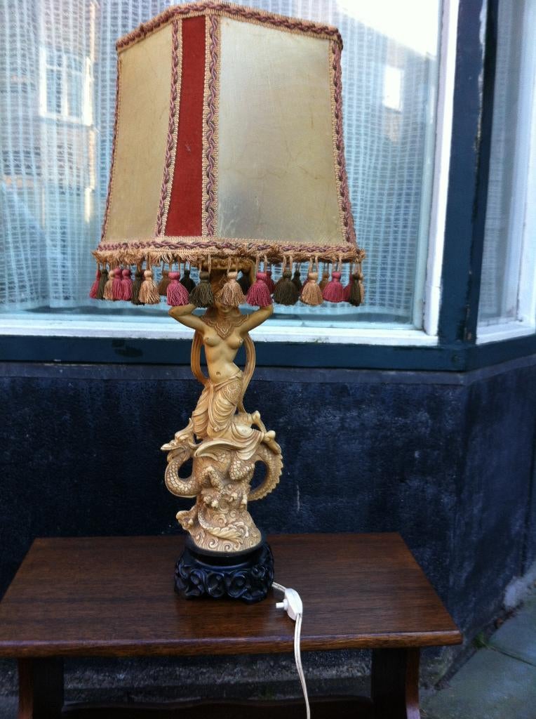 Tafellamp, hand bewerkt; voet bijzonder materiaal, Vishnu,, Ophalen, Overige materialen, Gebruikt, Hand bewerkt; voet bijzonder materiaal, Vishnu,