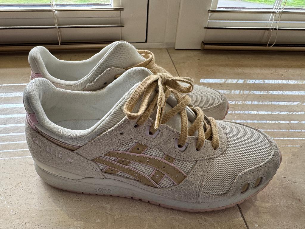 Asics Dames sneakers, Kleding | Dames, Beige, Ophalen of Verzenden, Sneakers of Gympen, Gedragen