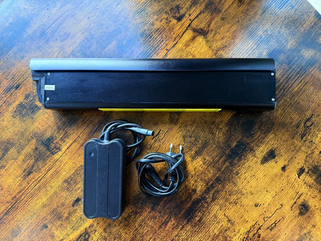 Qwic accu voor elektrishe fiets ebike battery met oplader, Ophalen of Verzenden, Zo goed als nieuw, Qwic