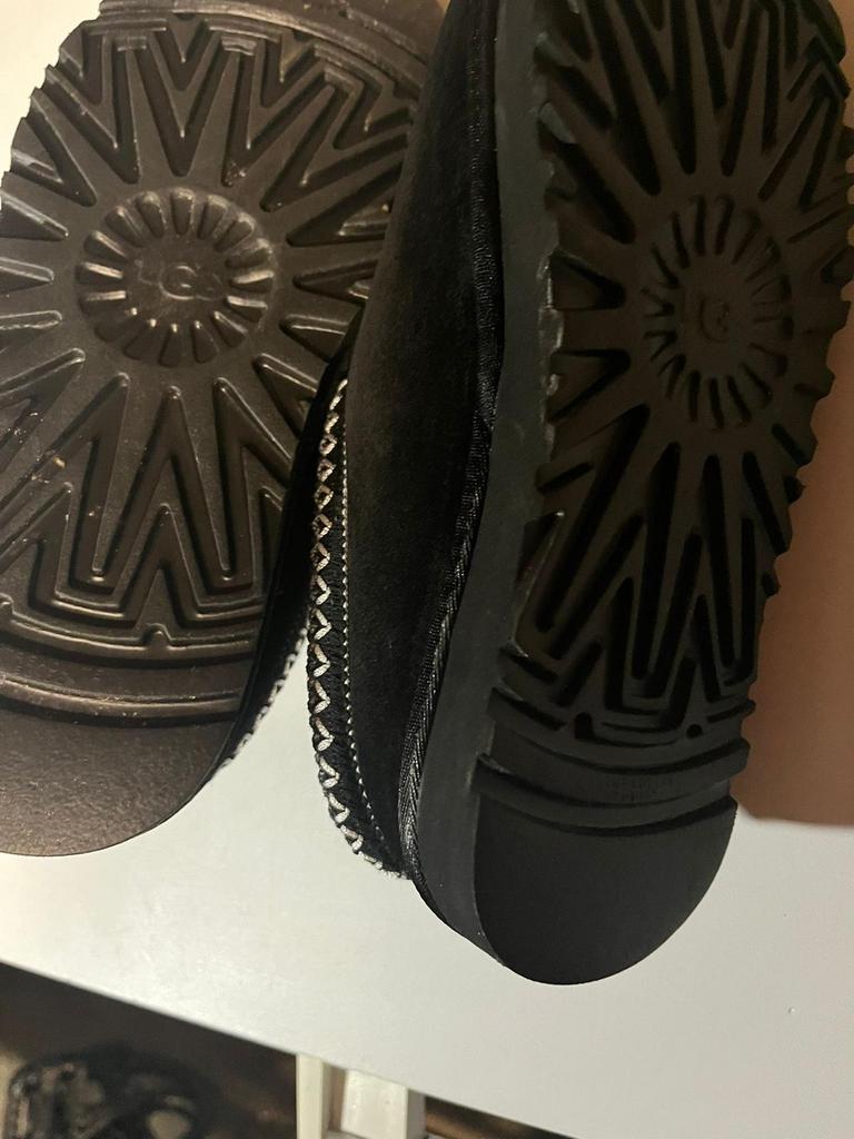 Ugg, Ophalen of Verzenden