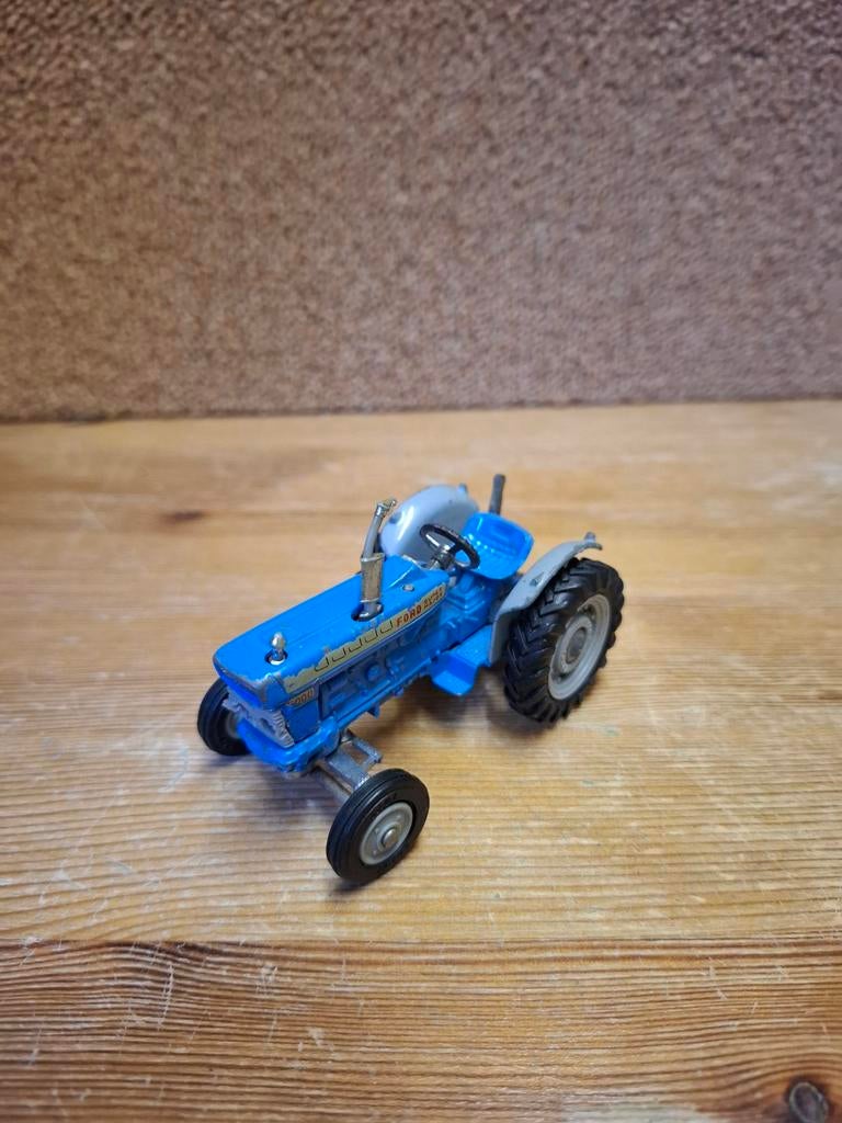 Corgi Ford 5000 super major, Ophalen of Verzenden, Gebruikt, Auto, Corgi