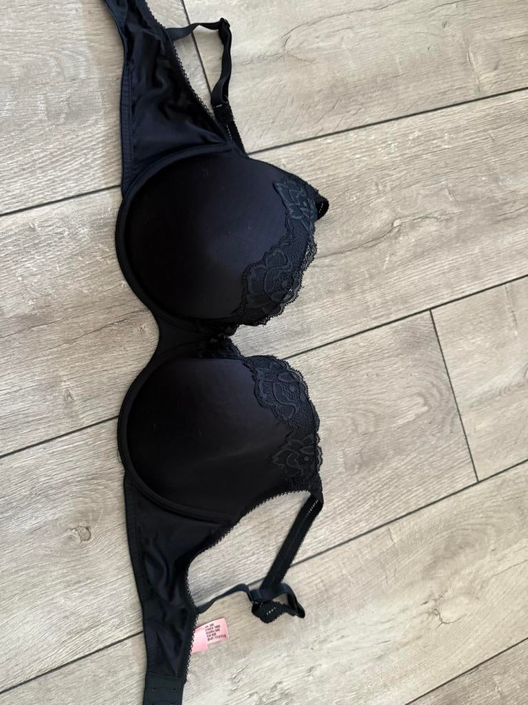 Hunkemöller Zwarte BH met Kant - Maat 85E, Ophalen of Verzenden, Zwart, BH
