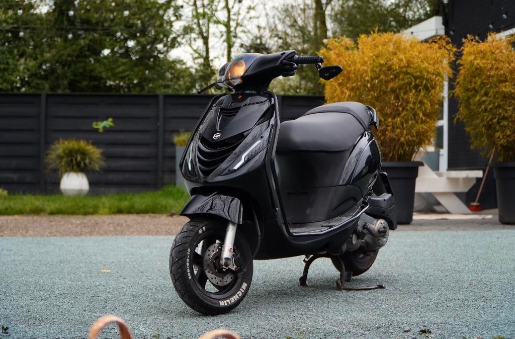 Zip 4 takt 50cc, Ophalen, Zip, Zo goed als nieuw, Benzine